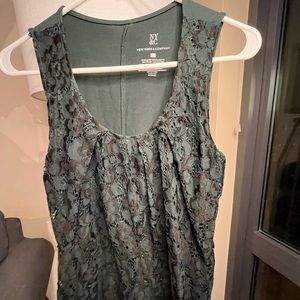 New York and Company Forest Green Sleeveless Blouse size Small